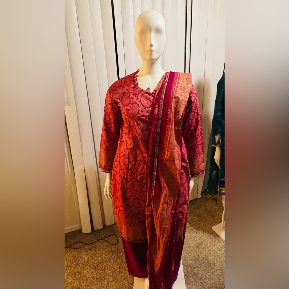 Pakistani ladies dress